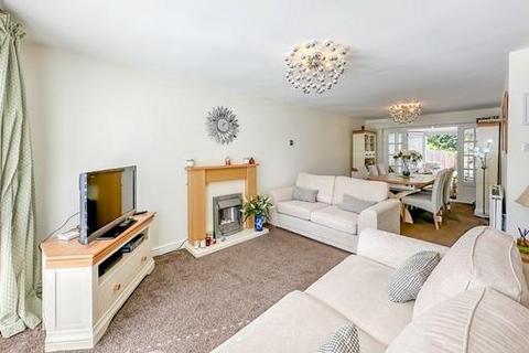 3 bedroom semi-detached house for sale, Ringway Road, Park Street, St. Albans