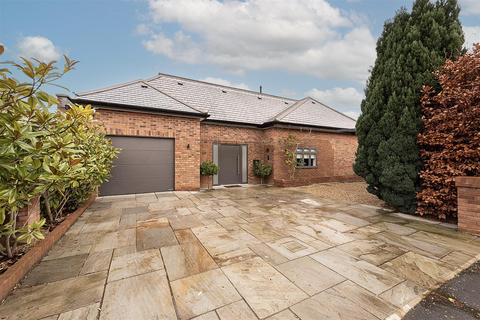 3 bedroom chalet for sale, Burston Drive, Park Street, St. Albans