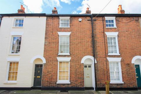 4 bedroom terraced house to rent, Love Lane, Canterbury.