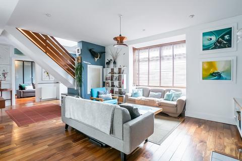 20 Baird Avenue, Edinburgh, EH12 5RT