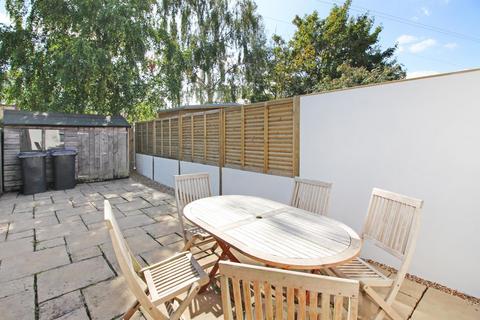 4 bedroom end of terrace house to rent, Pound Lane, Canterbury