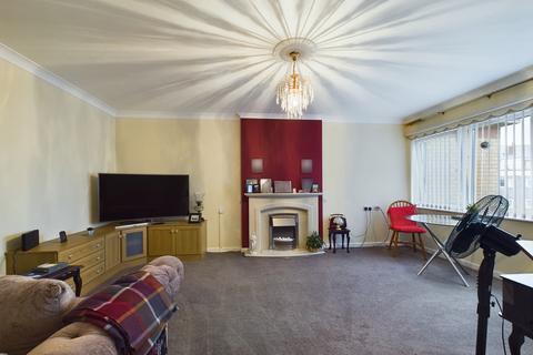 1 bedroom apartment for sale, Poplar Court, Kings Road, Lytham St. Annes, FY8