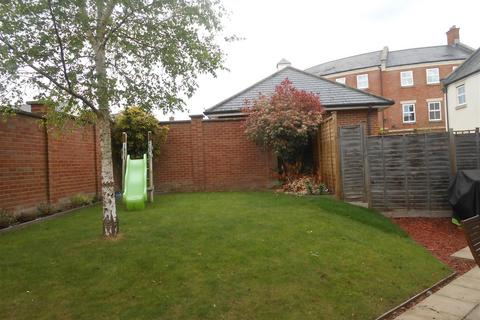 4 bedroom link detached house to rent, Dowland Close, Swindon