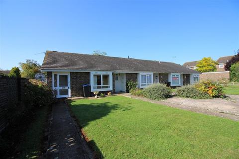 3 bedroom terraced bungalow to rent, Foxdown Close, Canterbury