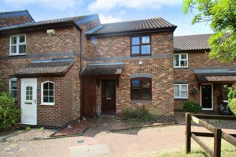 3 bedroom terraced house to rent, Starle Close, Canterbury