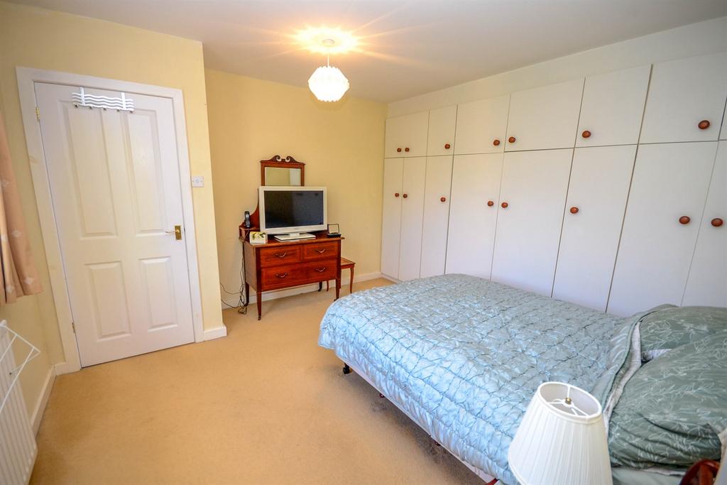 Rear Bedroom