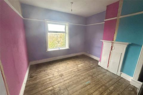 9a Pymroyd, Huddersfield, HD4 5PB