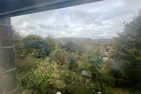 9a Pymroyd, Huddersfield, HD4 5PB