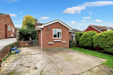 2 bedroom semi-detached bungalow for sale, Hillside Road, Minster