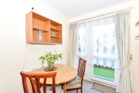 1 bedroom ground floor flat for sale, Gales Drive, Three Bridges, Crawley, West Sussex