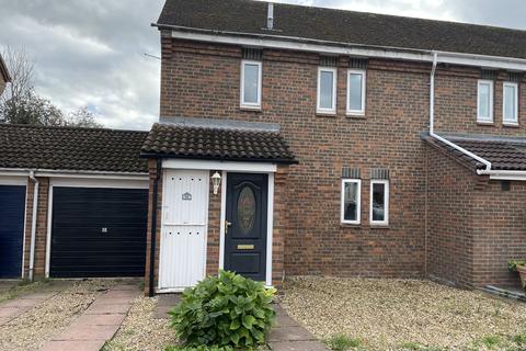 3 bedroom semi-detached house to rent, Woolstone, Milton Keynes MK15