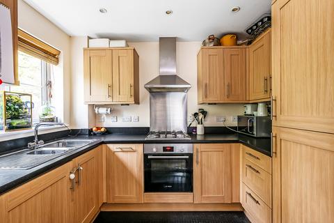 2 bedroom flat for sale, Albion Way, Edenbridge, Kent