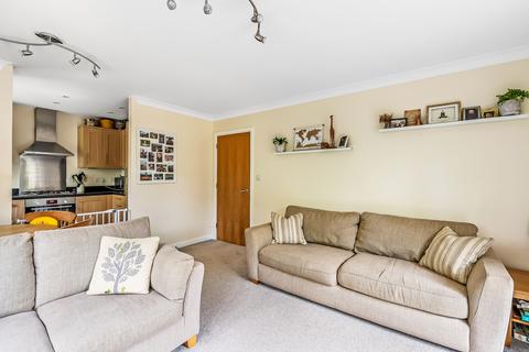 2 bedroom flat for sale, Albion Way, Edenbridge, Kent