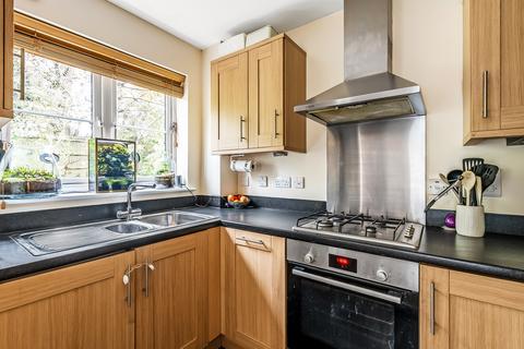 2 bedroom flat for sale, Albion Way, Edenbridge, Kent