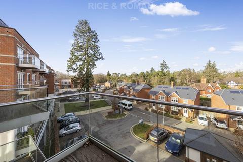 2 bedroom retirement property for sale, Lynwood Village, Ascot SL5