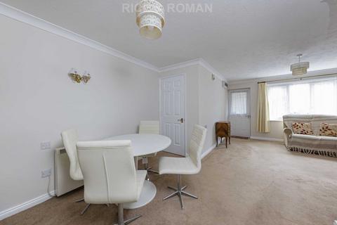 1 bedroom retirement property for sale, Manor Farm Lane, Egham TW20