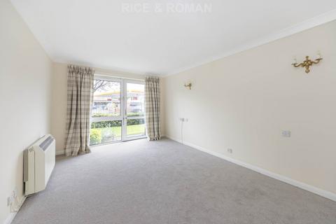 1 bedroom retirement property for sale, Green Lane, Windsor SL4