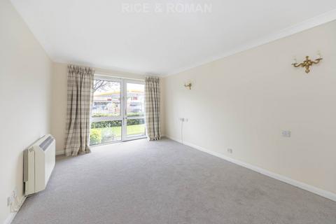 1 bedroom retirement property for sale, Green Lane, Windsor SL4