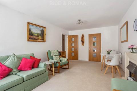 2 bedroom retirement property for sale, Dukes Ride, Crowthorne RG45