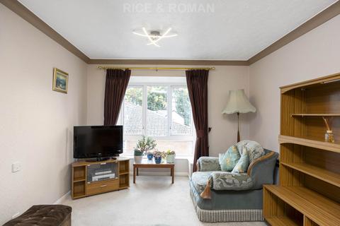 2 bedroom retirement property for sale, New Road, Crowthorne RG45