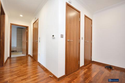 2 bedroom flat for sale, Tilia Court, Berther Road, Emerson Park, Hornchurch, RM11