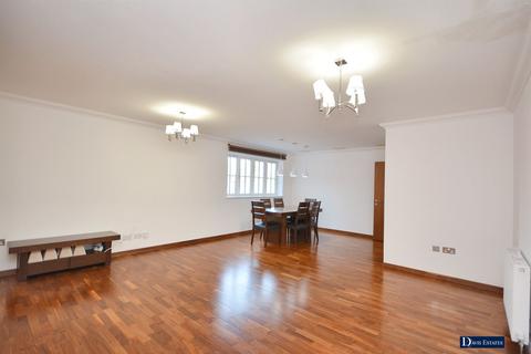 2 bedroom flat for sale, Tilia Court, Berther Road, Emerson Park, Hornchurch, RM11