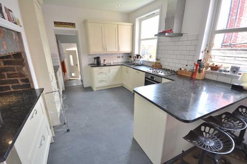 3 bedroom end of terrace house for sale, Gardner Road, Prestwich M25