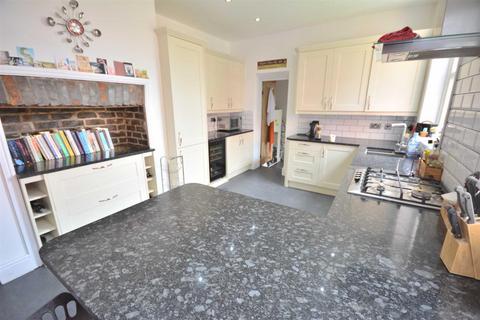 3 bedroom end of terrace house for sale, Gardner Road, Prestwich M25