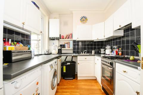 3 bedroom maisonette to rent, Palace Gates Road Alexandra Park N22