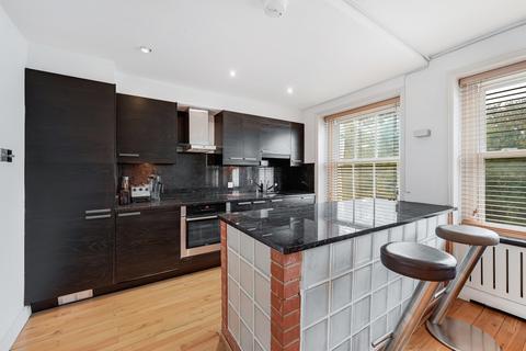 3 bedroom flat to rent, Ennismore Gardens, Knightsbridge SW7