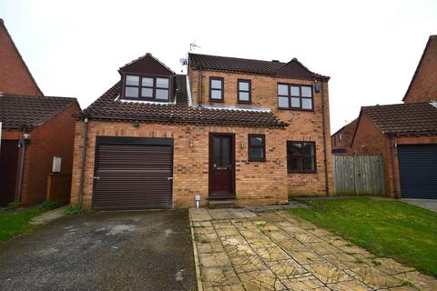 4 bedroom detached house for sale, Queen Margarets Drive, Brotherton, Knottingley