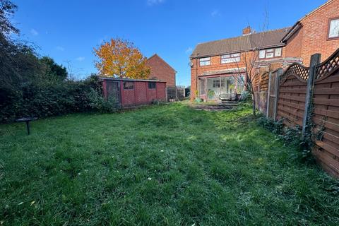 3 bedroom semi-detached house for sale, Rowlfield, Luton