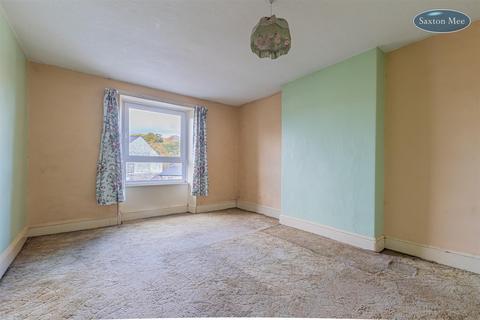 3 bedroom end of terrace house for sale, Carr Road, Deepcar, Sheffield