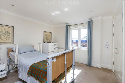 2 bedroom retirement property for sale, Rise Road, Ascot SL5