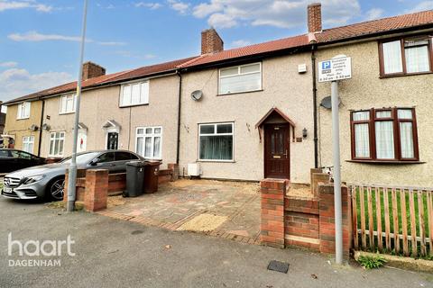 3 bedroom terraced house for sale, Connor Road, Dagenham