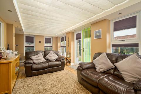 5 bedroom detached house for sale, Adwalton Green, Drighlington
