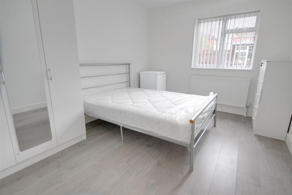 Room 3, 2.jpg