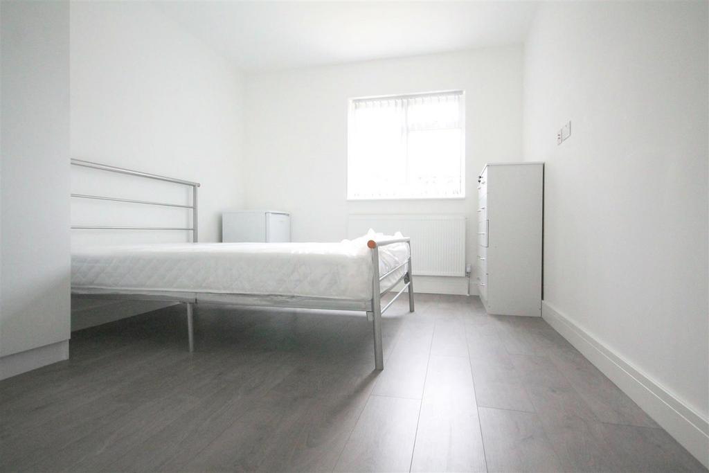 Room 3, 3.jpg