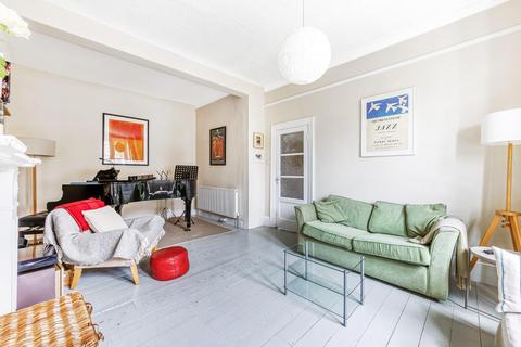 4 bedroom semi-detached house for sale, Egerton Gardens, W13