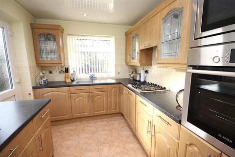 2 bedroom semi-detached bungalow to rent, Narrow Lane, Ormskirk L39