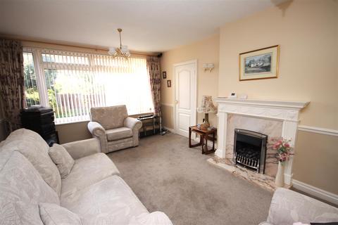 2 bedroom semi-detached bungalow to rent, Narrow Lane, Ormskirk L39