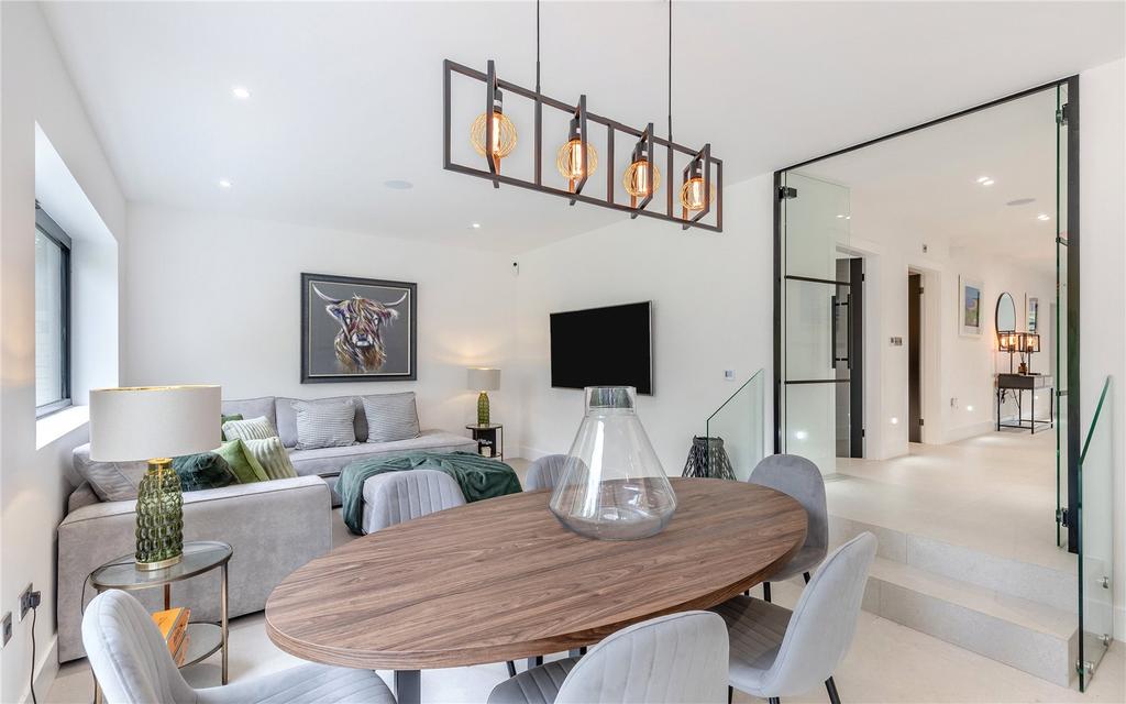 Dining/Living Area