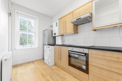 3 bedroom apartment to rent, Grantully Road London W9