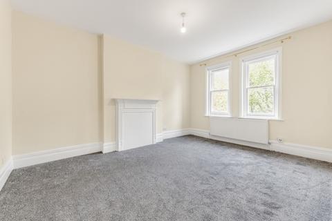 3 bedroom apartment to rent, Grantully Road London W9