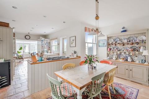 3 bedroom detached house for sale, Flanchford Road, Reigate RH2