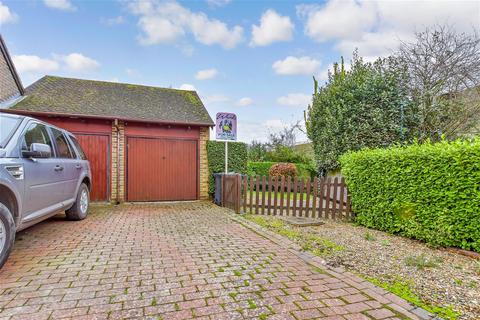 2 bedroom detached bungalow for sale, High Street, Tenterden, Kent