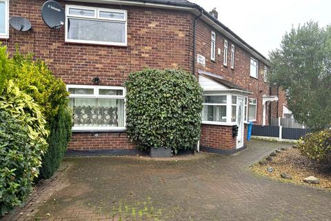 3 bedroom terraced house to rent, Compton Drive, Manchester, M23