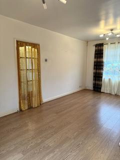 3 bedroom terraced house to rent, Compton Drive, Manchester, M23