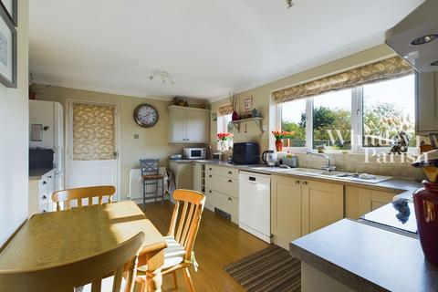 4 bedroom detached house for sale, Scholars Walk, Diss, IP22 4EA