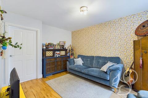 2 bedroom end of terrace house for sale, River Bank Walk, Colchester